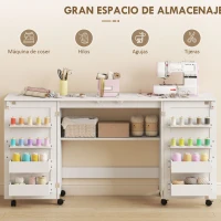 HOMCOM Mesa de Costura Plegable con 6 Ruedas 20 Clavijas para Hilos 4 Compartimentos Estante Blanco(m-4)