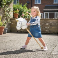 AIYAPLAY Cabeza de Caballo con Palo de Madera Diseño Unicornio Sonidos y Ruedas Caballo de Juguete 95 cm de Altura Blanco(m-8)