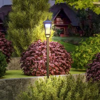 Outsunny Luminaire extérieur lampadaire sur pied solaire lampadaire lanterne classique LED 30 Lm 15 x 15 x 127 cm noir(m-10)