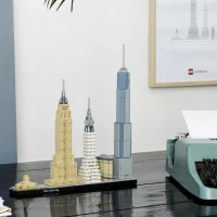 LEGO Architecture - New York - Statue de la Liberté - Maquette Miniature - 598 pieces(m-4)