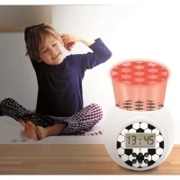 Réveil projecteur édition Football LEXIBOOK - Design 100% foot avec projection d'un ballon en 3 couleurs(m-4)