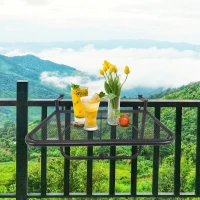 Outsunny Table Suspendue pour Balcon dim. 60L x 56,5l cm Hauteur réglable 3 Niveaux métal époxy Noir(m-10)