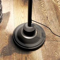 HOMCOM Candeeiro de Pé para Sala Rotativo a 180° Candeeiro de Arco com Abajur Ajustável Interruptor No Pé 42x25,5x152cm Preto(m-5)