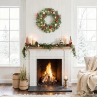 HOMCOM Couronne de Noël lumineuse 60 cm avec 50 LED, minuterie, 146 pointes, pommes de pin, baies, boules décoratives, vert(m-7)