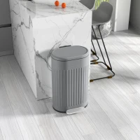HOMCOM Cubo de basura 30L con pedal y tapa cubeta interior extraíble función de cierre suave 36,5 x 31,2 x 60,8 cm, gris(m-4)