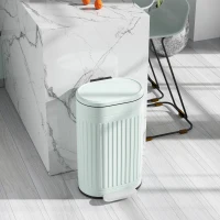 HOMCOM Cubo de basura 30L con pedal y tapa, cubo interior extraíble, función de cierre suave, 36,5 x 31,2 x 60,8 cm, verde(m-4)
