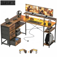 HOMCOM Mesa Gamer em L Escrivaninha com Tomada Integrada Iluminação LED 4 Gavetas Suporte para Monitor 155x110x91,4 cm Castanho(m-6)
