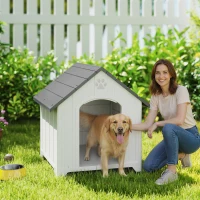 PawHut Caseta para Perros Exterior Casa para Perros Grandes de Plástico con 2 Ventanas Base Elevada Estacas Gris(m-2)