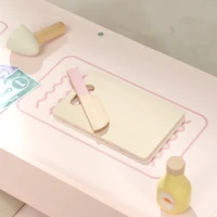 AIYAPLAY Supermarché pour enfant, marchande en bois, caisse enregistreuse, distributeur et accessoires, 90,7x60x73,8cm, vert(m-9)