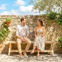 Outsunny Banco de Jardín de Madera con Asiento de Lamas, 140x40x43 cm, Madera Natural(m-6)