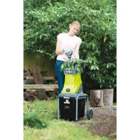 RYOBI - Broyeur de végétaux 2500 W - plateau porte-couteaux - capacité broyage 45 mm - ratio de broyage 10:1 - bac 40 L - RSH2545B(m-3)