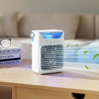 HOMCOM Ventilador de mesa con luz RGB, ventilador de escritorio con cabeza orientable, 3 velocidades, depósito de agua, blanco(m-6)