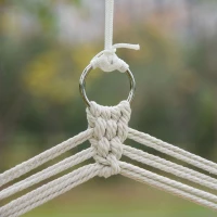 Outsunny Cadeira Suspensa com Borlas Cadeira Rede Suspensa de Algodão Capacidade 120 kg Estilo Moderno para Exterior 90x50 cm Bege(m-11)