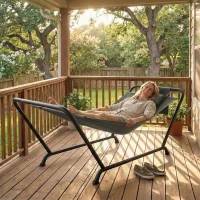 Outsunny Hamac avec support 237 x 90 cm Hamac à barre avec poche latérale, appui-tête Cadre métallique jusqu'à 150 kg(m-5)