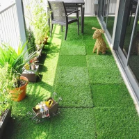 Outsunny Gazon sintetic din 22 piese Covor gazon artificial 30x30 cm cu înălțimea ierbii 25 mm drenaj automat verde(m-2)