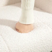 HOMCOM Sedia a Dondolo in Velluto Teddy, Metallo e Legno per Camera da Letto e Soggiorno, 70x94x100 cm, Bianco Crema(m-7)