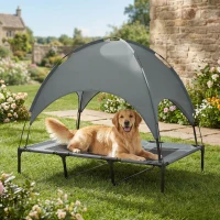 PawHut Lit chien sureleve avec parasol, lit de camp chien chat sur pieds tissu Oxford respirant, anti-UV cadre en métal sac de transport inclus couchage extérieur pour chat 122 x 92 x 108 cm gris noir(m-10)