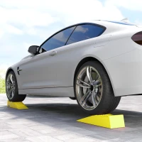 HOMCOM Set de 2 Rampe de Încărcare din Plastic pentru Mașini, cu Capacitate de 3 Tone și Suprafață Antiderapantă, Galben(m-2)