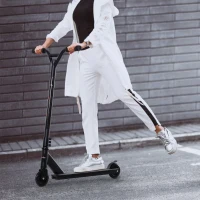 HOMCOM Trotinetă Pro pentru stunt, trotinetă pentru tricks freestyle, aluminiu, metal, piele ecologică, pentru copii și adulți, negru(m-2)