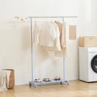 HOMCOM Tendedero Extensible con Ruedas con Barra de Acero Inoxidable y Estante para Zapatos 159x42x168 cm Azul y Plata(m-2)