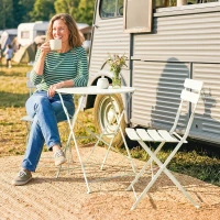 Outsunny 3-teiliges Garten Bistro Set Klappbar Bistrotisch mit 2 Stühlen Lamellen-Sitz Doppelt X-Beine Cremeweiß(m-9)