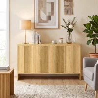 HOMCOM Aparador para salón, mueble de almacenamiento con 4 puertas acanaladas, estante ajustable, apertura a presión, 147x40x77cm, roble(m-6)