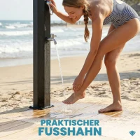 Outsunny Solardusche 35L Gartendusche mit Frostschutz schwenkbarem Regenduschkopf Wasserhahn, Gartenschlauch-Anschluss(m-7)