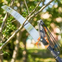 Outsunny 2-in-1 Astsäge mit integrierter Astschere Baumsäge mit Teleskopstiel 135/172/199 cm für hohe Äste Orange(m-9)