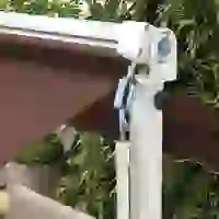 Outsunny Wolnostojąca Markiza 4,5x3,4m, regulacja kąta, korbka, konstrukcja metalowa, Kawa(m-8)