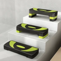 HOMCOM Step para Exercício Aeróbico Plataforma Step com Altura Ajustável em 3 Níveis 80x31x10-20 cm Verde e Preto(m-3)