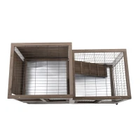 PawHut Cusca pentru iepuri din lemn cu roti, tavi detasabile si casa pentru iepuri cu rampa, 110x50x86cm, maro si alb(m-17)