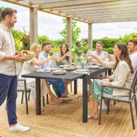 Outsunny Tavolo da Giardino Allungabile per 8-10 Persone con Piano in Vetro Temperato, in Alluminio, 140/240x90 cm, Nero(m-9)