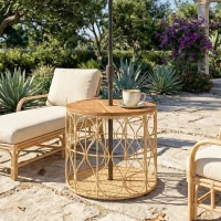 Outsunny Bijzettafel Ø50 cm weerbestendig Tuintafel met rotanlook Acaciahouten tafelblad verstelbare voetjes Teak(m-10)