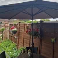 Outsunny 2.7m Patio Garden Umbrella Outdoor Parasol with Tilt Crank and 24 LEDs Lights (Grey)(m-8)