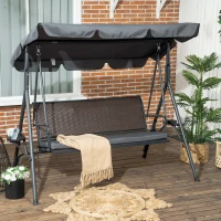 Outsunny Baloiço de Jardim de 3 Lugares com Toldo Ajustável Assento de Vime 2 Suporte para Capos 2 Bandejas 204x112x150 cm Cinza(m-2)