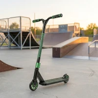 SPORTNOW Trotinetă acrobatică pentru trucuri Trotinetă Freestyle cu Rulmenți ABEC-9 Roți 120 mm Rotație 360° pentru Skatepark Verde(m-5)