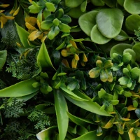 Outsunny 12 pezzi Siepe Artificiale con Protezione UV e Multi-foglie per Giardino e Esterno, 50x50x7 cm, Verde(m-4)