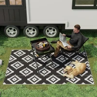 Covor de Exterior Outsunny pentru Balcon și Terasă Reversibil cu Motiv Geometric, 2.74x1.82 m, Negru și Alb(m-11)