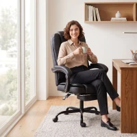 HOMCOM Sedia Ufficio Ergonomica Reclinabile Girevole in Pelle PU con Poggiapiedi, Altezza Regolabile, Nero(m-4)