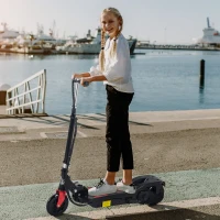 HOMCOM Monopattino Elettrico Pieghevole Altezza Regolabile 82-93cm con Freno Velocità 12km/h, Nero(m-10)