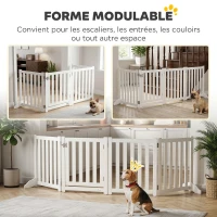 PawHut Barrière de Sécurité Chien Pliable Double Face en Bois, 4 Panneaux avec Porte, Pieds de Support, 205 x 60 cm, Blanc(m-5)