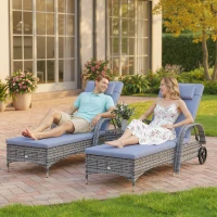 Outsunny Sonnenliege Gartenliege Tisch 3er-Set Gartenmöbel, Polyrattan+Metall Grau(m-10)