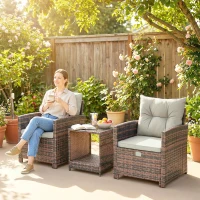 Outsunny Set da Esterno in Rattan e Acciaio 5pz con 2 Pouf, 2 Sedie e Tavolino da Caffè a 2 Livelli, Marrone e Crema(m-9)