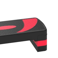 HOMCOM Aerobic-stepper, in hoogte verstelbaar, voor binnen en buiten, draagvermogen tot 150 kg, 80 x 31 x 10-20 cm, rood(m-11)