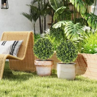 HOMCOM Conjunto de 2 Plantas Artificiais Esferas de Buxo Artificiais com Estaca de Solo para Interior e Exterior Resistentes aos UV Verde(m-4)