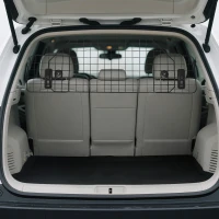 PawHut Grille de protection universelle pour chien barrière de sécurité de voiture pour chiens largeur ajustable 90-120 cm noir(m-2)