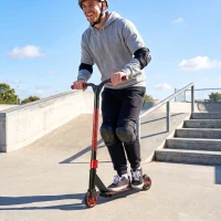 SPORTNOW Scooter Acrobático para Trucos Patinete Freestyle con Rodamientos ABEC-9 Ruedas 120 mm Giro 360° para Skatepark Rojo(m-10)