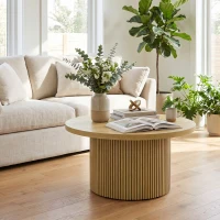 HOMCOM Runder Couchtisch aus Holz, Wohnzimmertisch mit geripptem Fuß, moderner Stil, Naturholz-Optik(m-6)