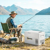Outsunny 22 Liter Camping-Kühlschrank, Autokühlschrank, Kühlbox mit LED Anzeige, AC- und DC-Adapter, leiser Betrieb, Cremeweiß(m-10)