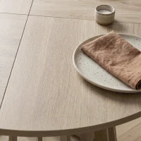 HOMCOM Table à Manger Ronde pour 4 à 6 Personnes, Ø 120 x 75 cm, Table de Cuisine avec Piétement à Lattes Robuste, Bois Naturel(m-11)